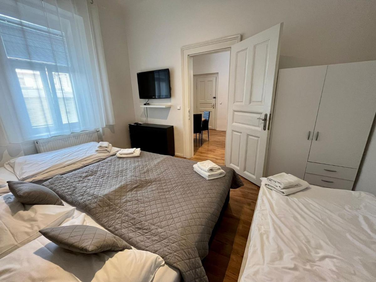 Casa Italia Prague Aparthotel Buitenkant foto