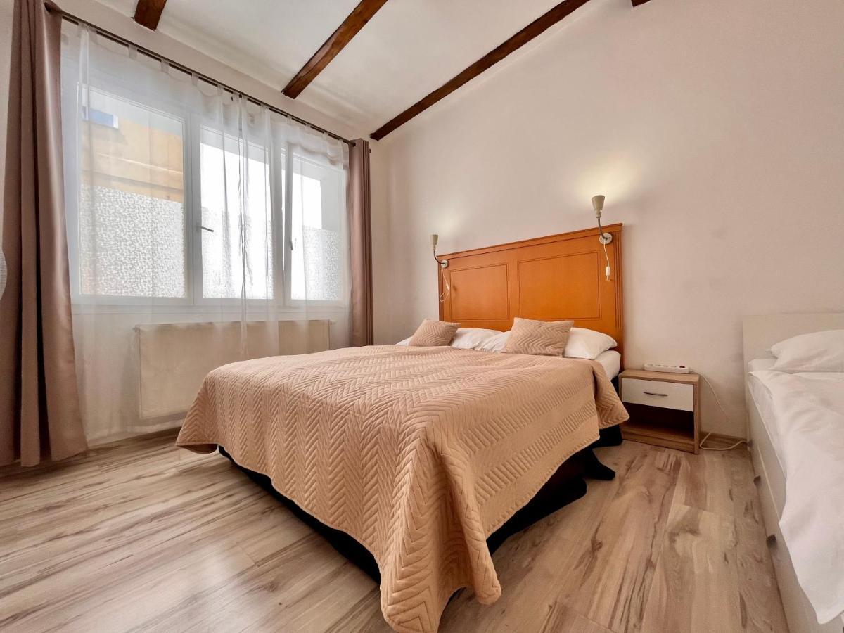 Casa Italia Prague Aparthotel Buitenkant foto