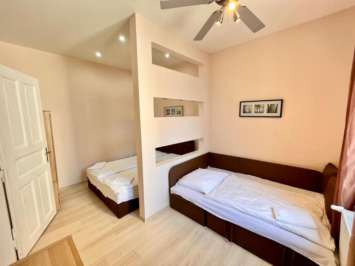 Casa Italia Prague Aparthotel Buitenkant foto