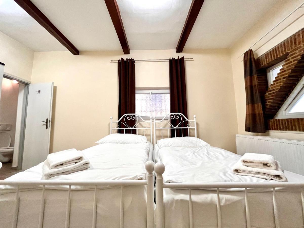 Casa Italia Prague Aparthotel Buitenkant foto