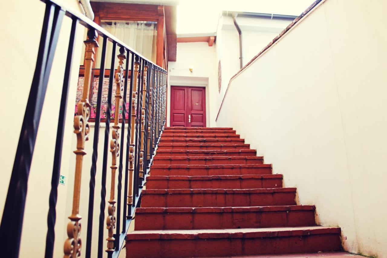 Casa Italia Prague Aparthotel Buitenkant foto